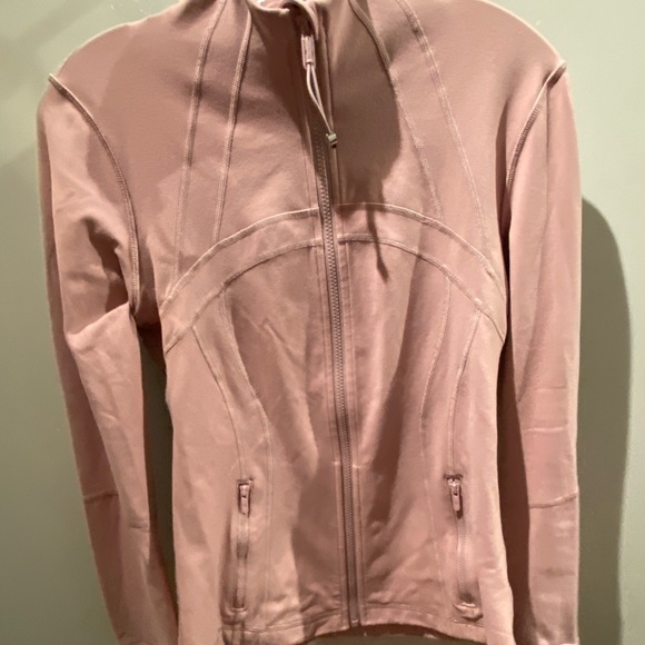 Lululemon Define Jacket - Picture 4 of 5